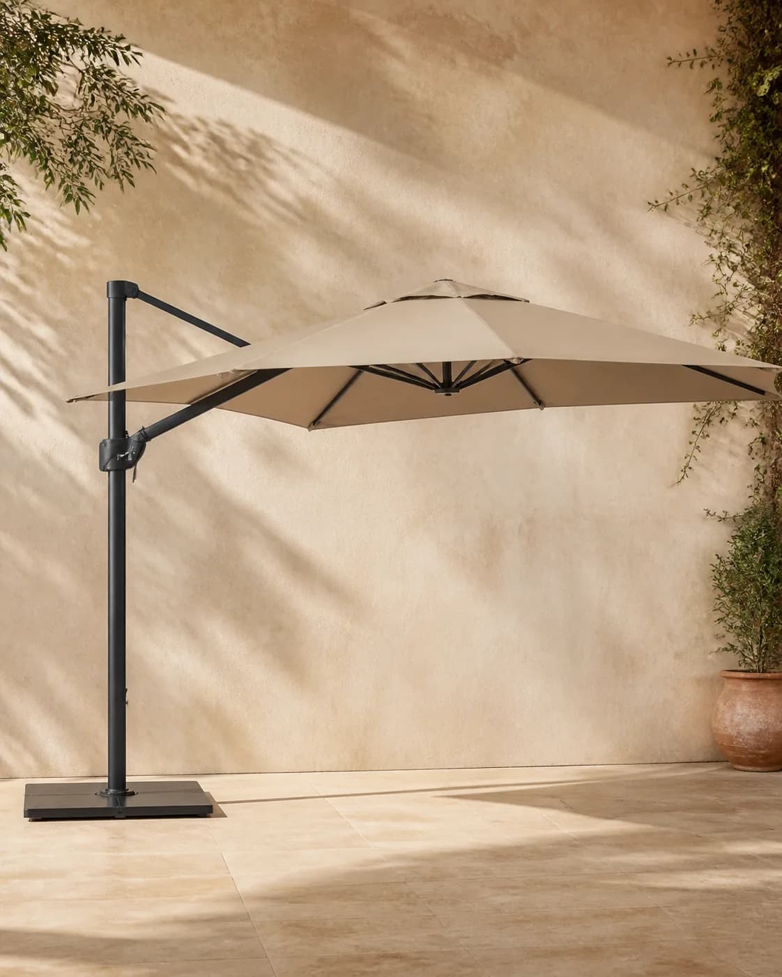 Cantilever Patio Umbrella